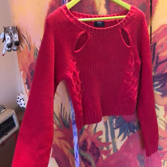 Nasty Gal Cut Out Cropped Sweater - Picture 2 of 5